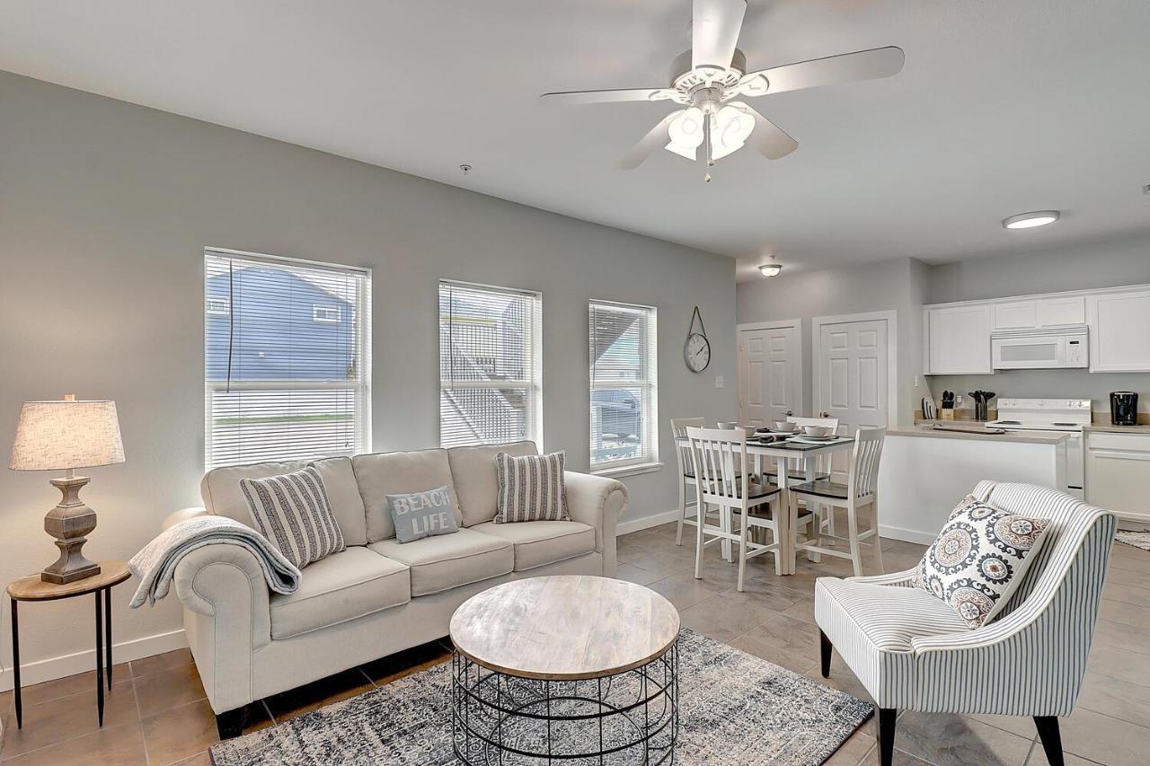 A Piers To Be Tan Apartment Port Aransas Bagian luar foto