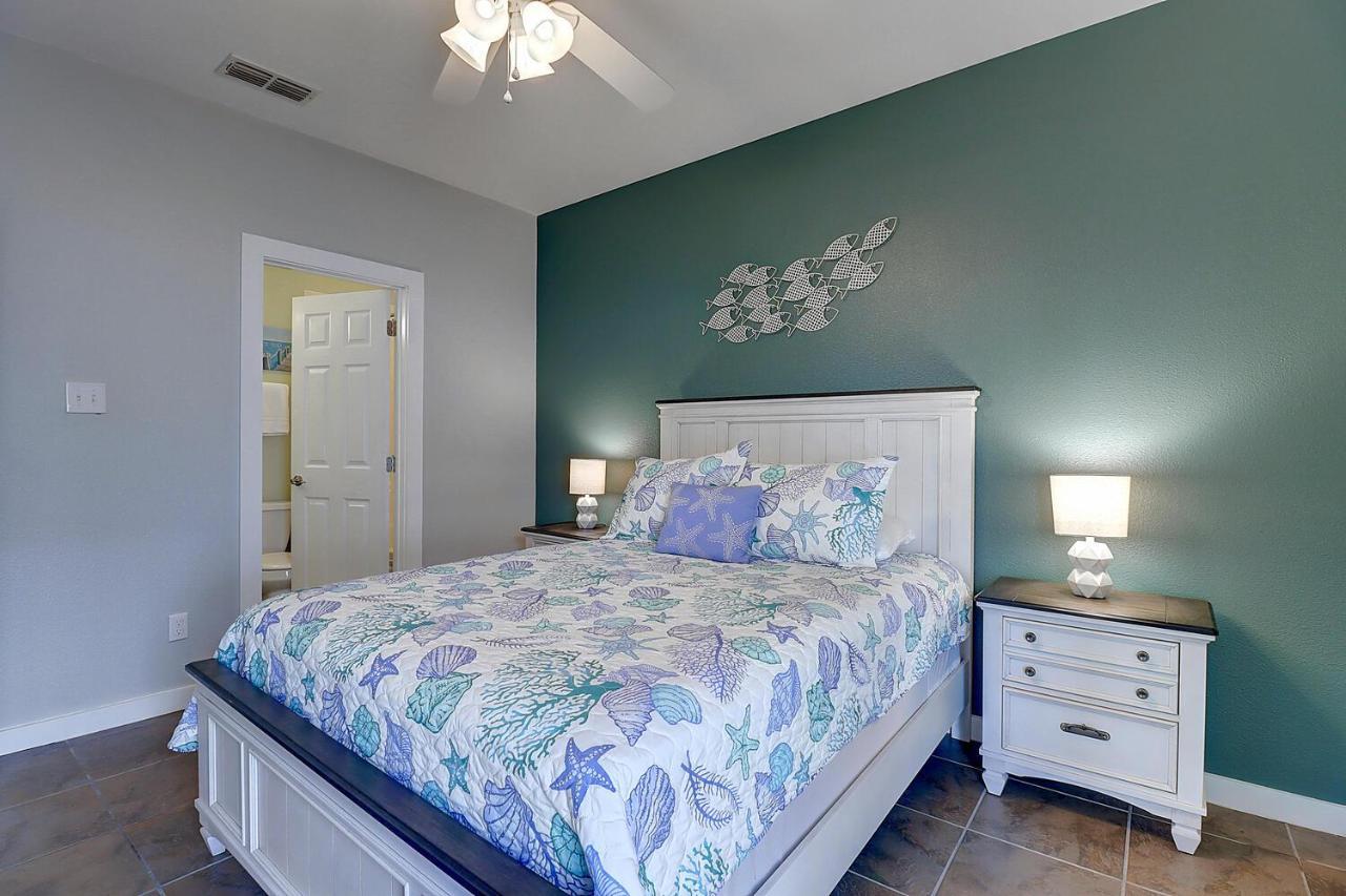 A Piers To Be Tan Apartment Port Aransas Bagian luar foto